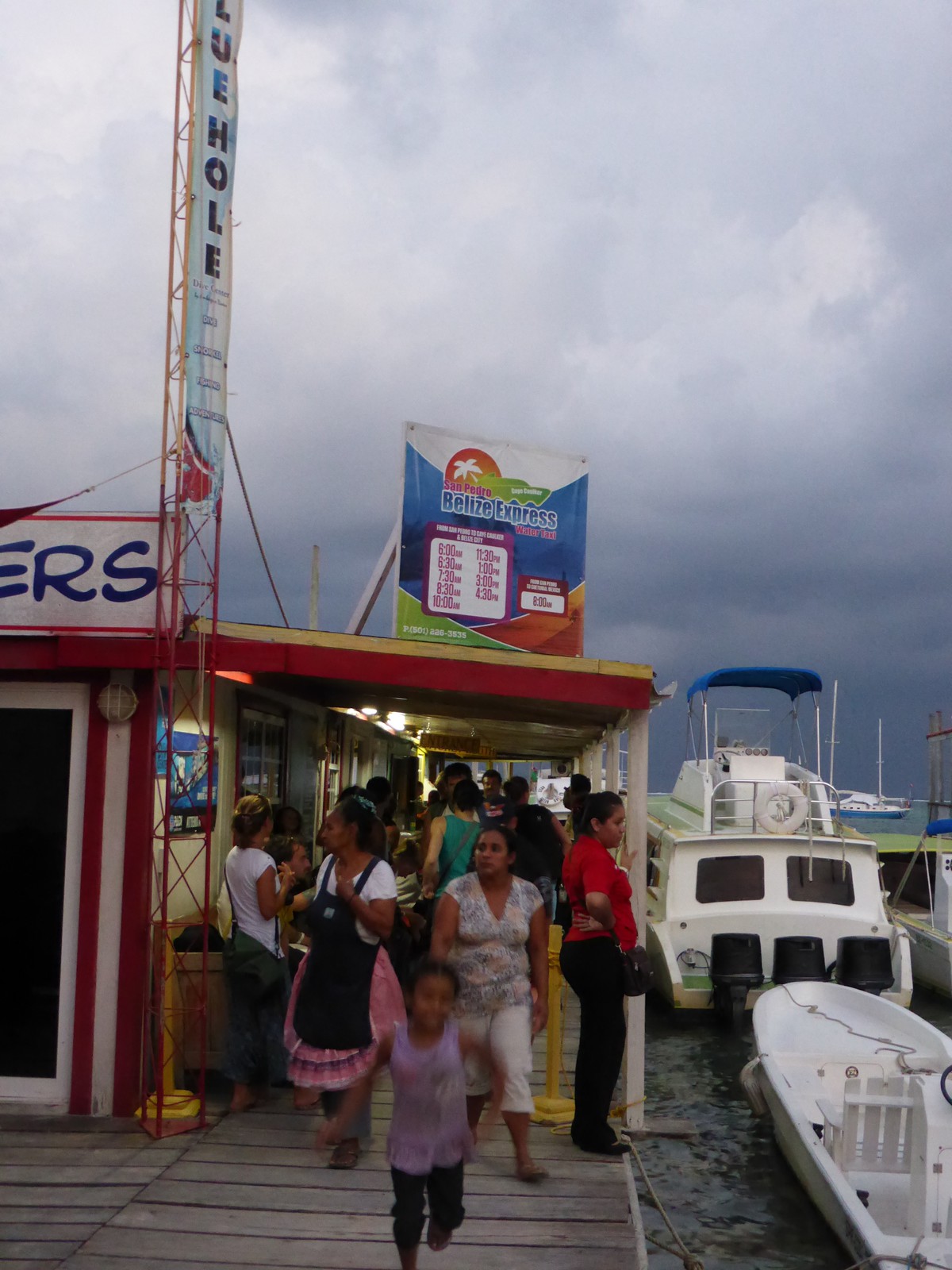 Customs and immigration on Ambergris Caye