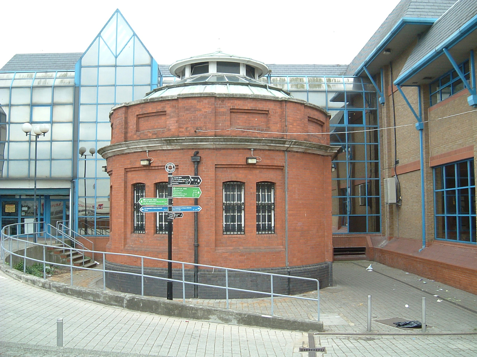 The start of the Ring, at the entrance to the Woolwich foot tunnel