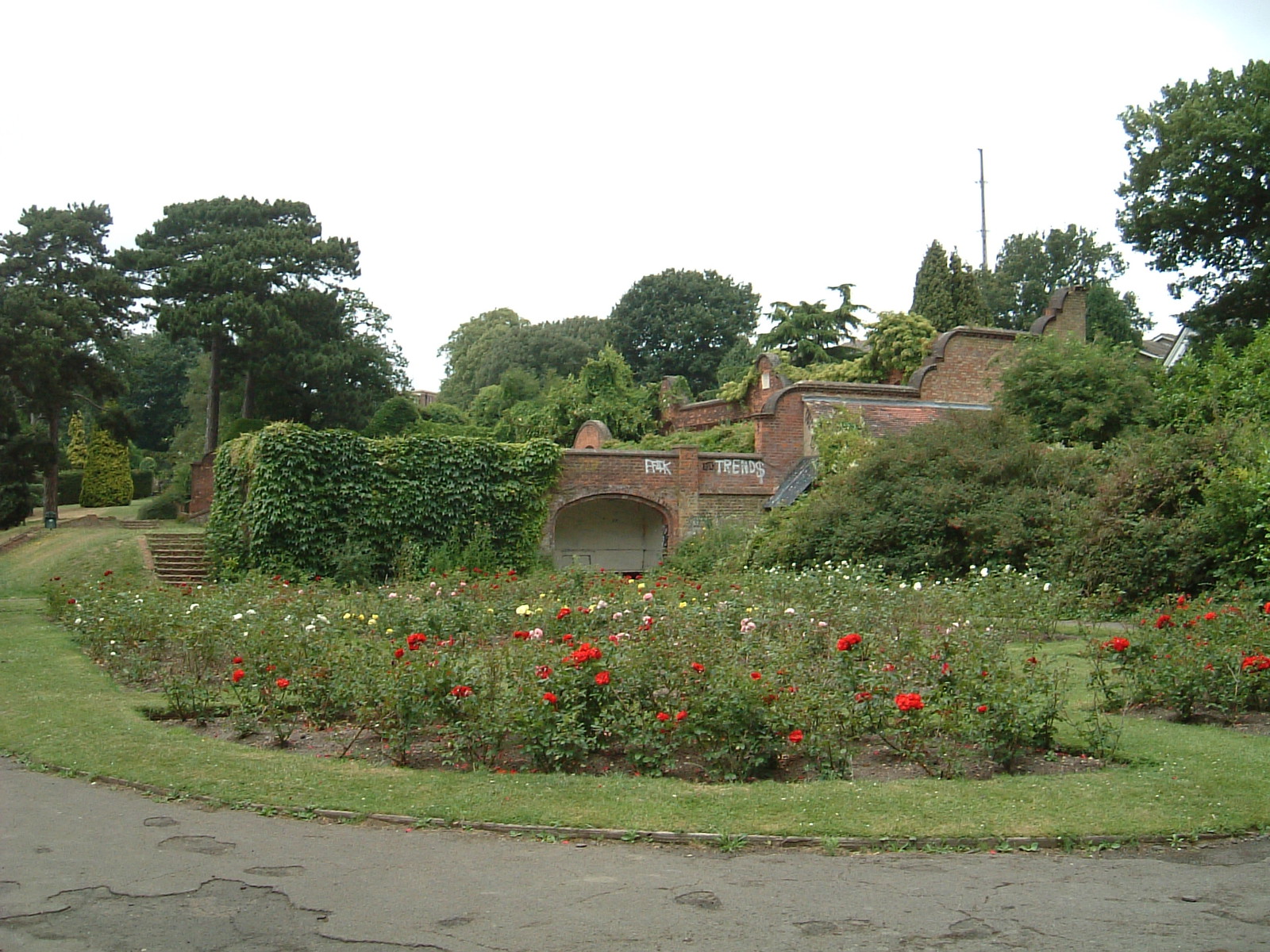 The ornamental gardens of Jackwood