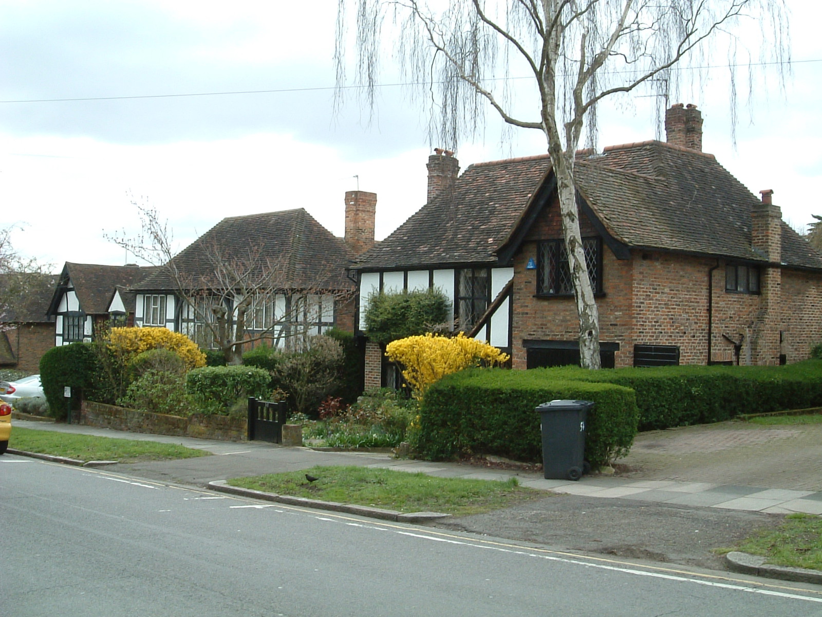 Posh houses in East Finchley