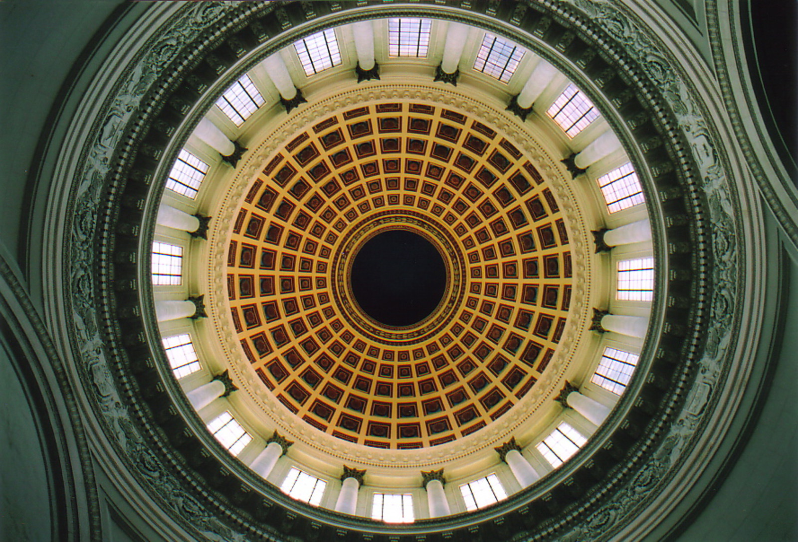 The view up into the dome of the Capitolio