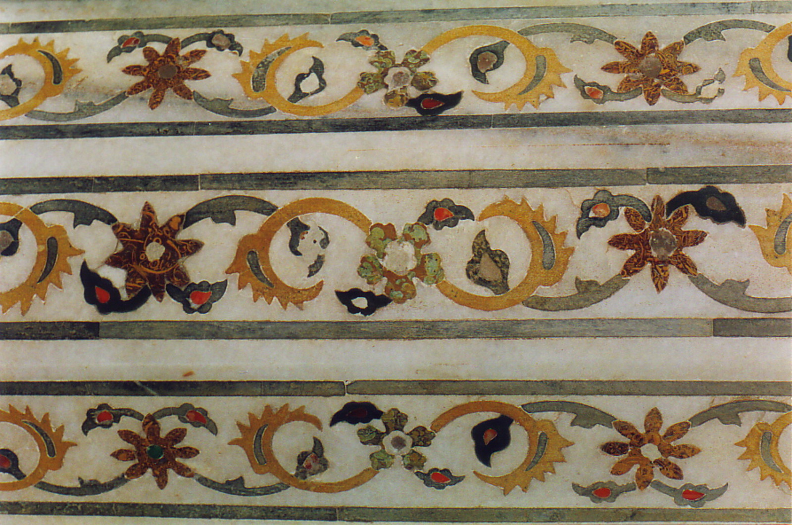 An inlaid decoration at Agra Fort