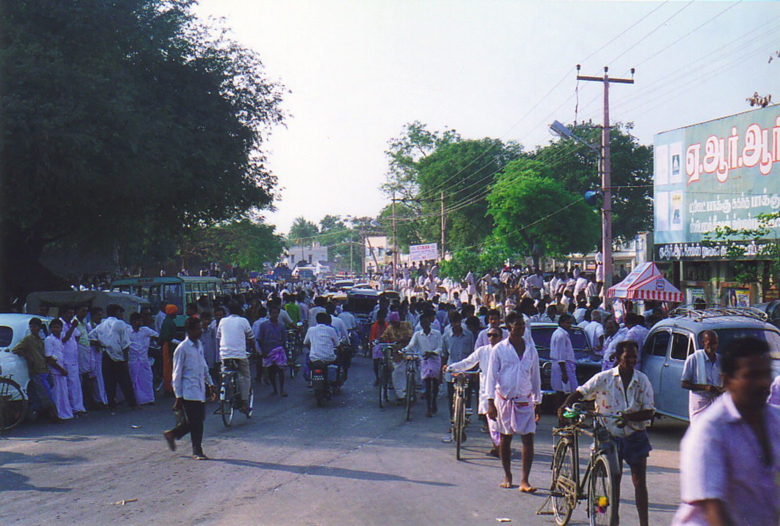 Election crowds in Thanjavur
