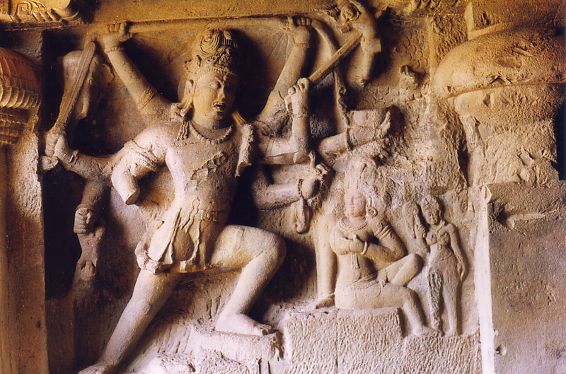 A sculpture of Siva in Cave 29