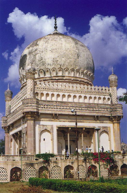 Die Große Moschee in Qutab Shahi