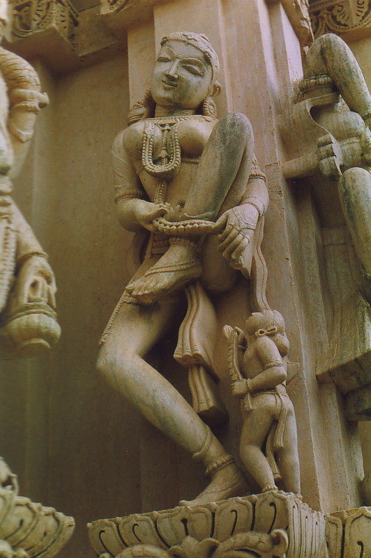 A Jain statue of a woman