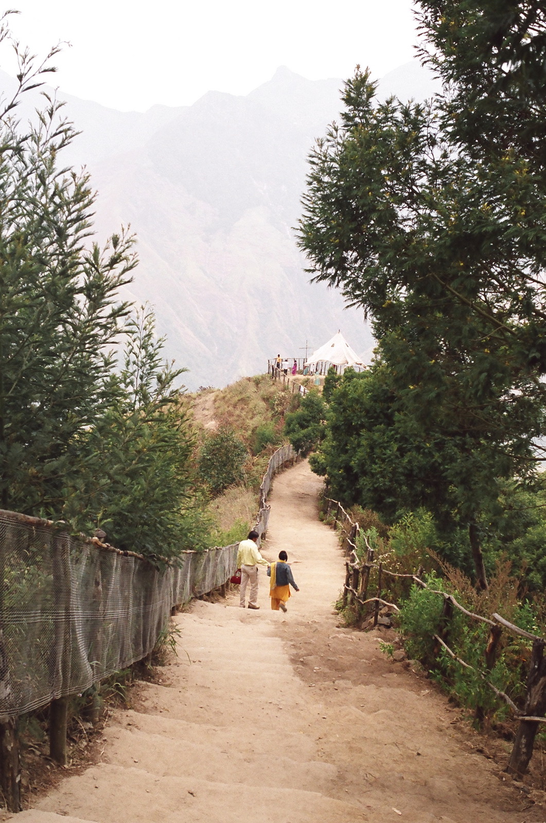 Walking down to the viewpoint at Top Station