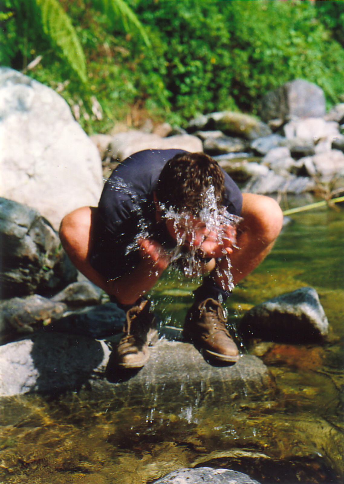Mark washing in a river