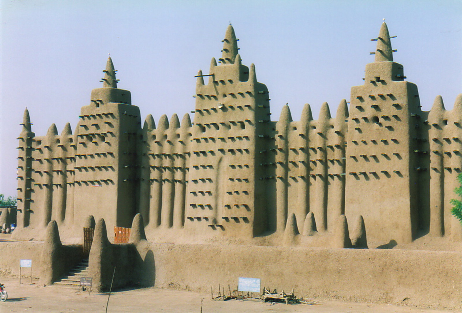 The mud mosque at Djenné