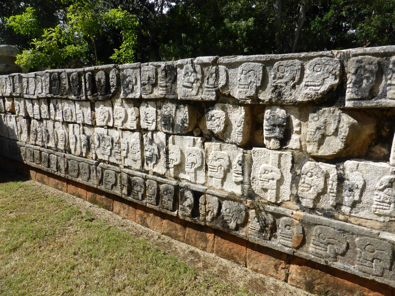 The Platform of the Skulls