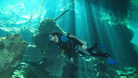 Mark diving Kukulkan cenote