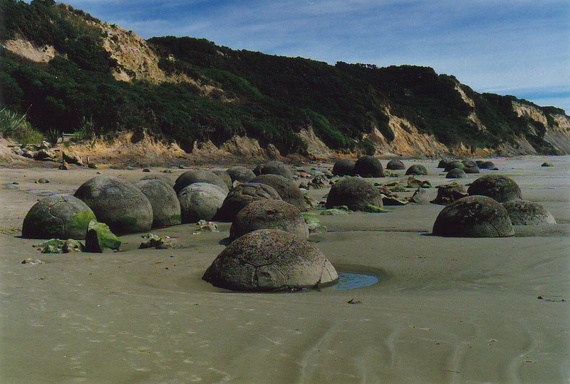 The Moeraki boulders