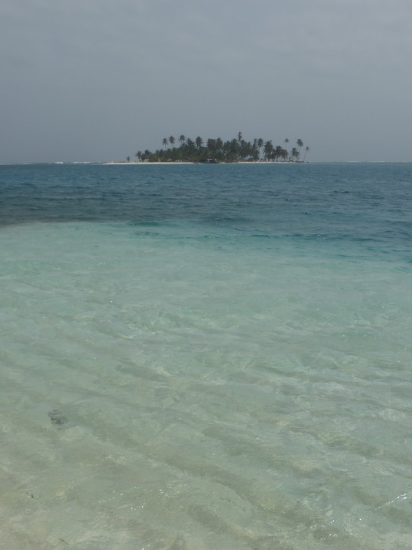 Looking towards the Kuna's island home in the Cayos Coco Banderos