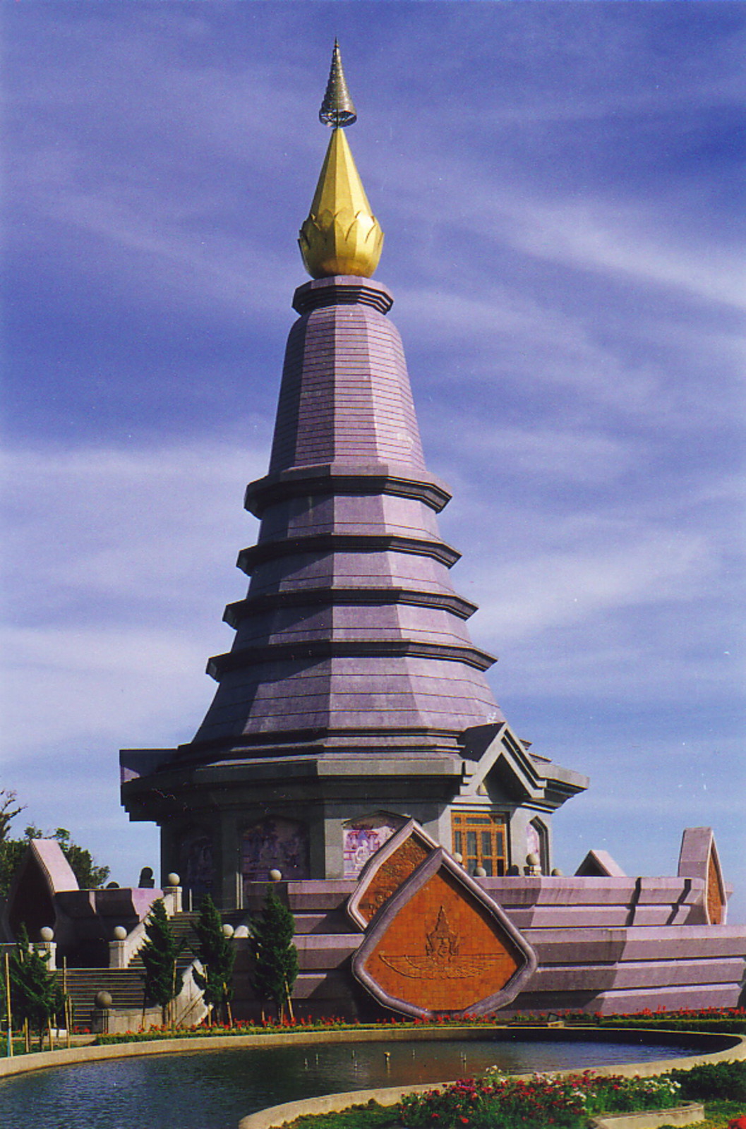The temple on top of Thailand's highest point, Doi Inthanon
